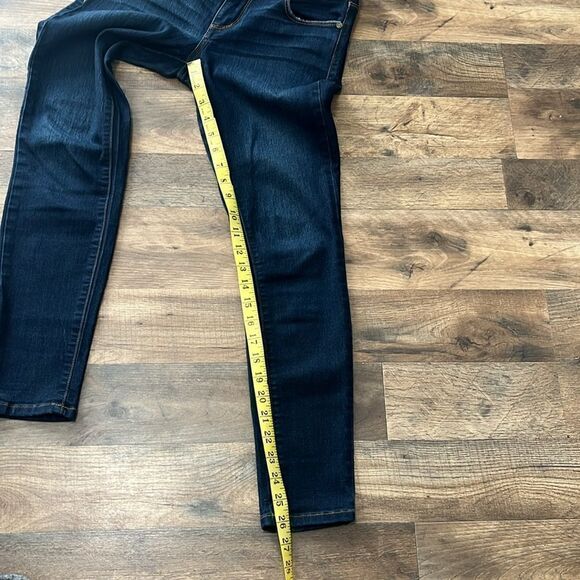 Free People skinny jeans. Size 26 - Picture 2 of 6